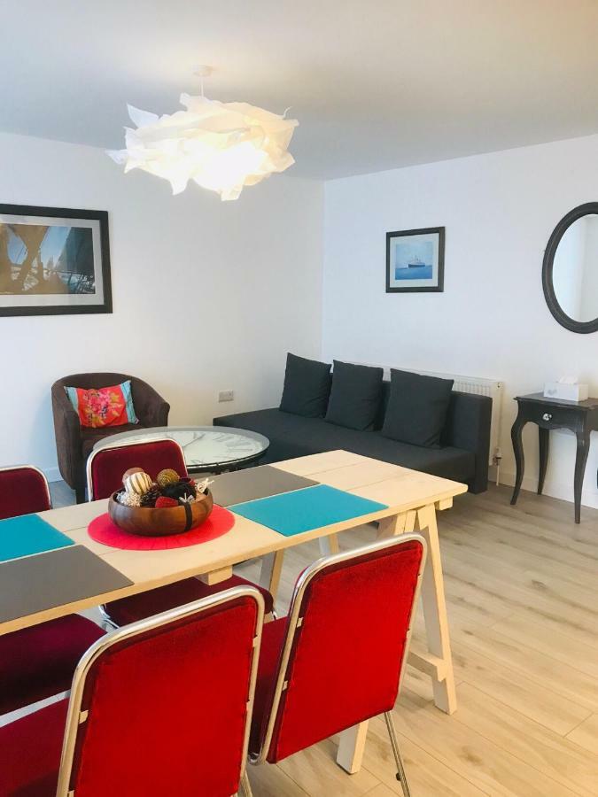 One Bedroom Apartment, No 4 イフラクーム エクステリア 写真