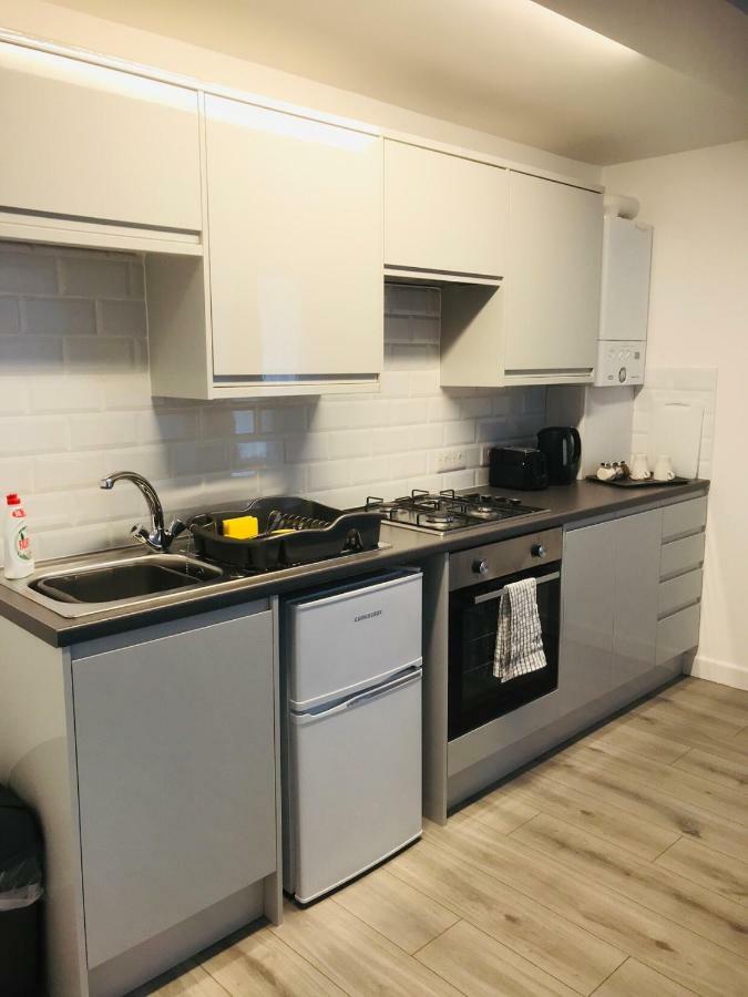 One Bedroom Apartment, No 4 イフラクーム エクステリア 写真